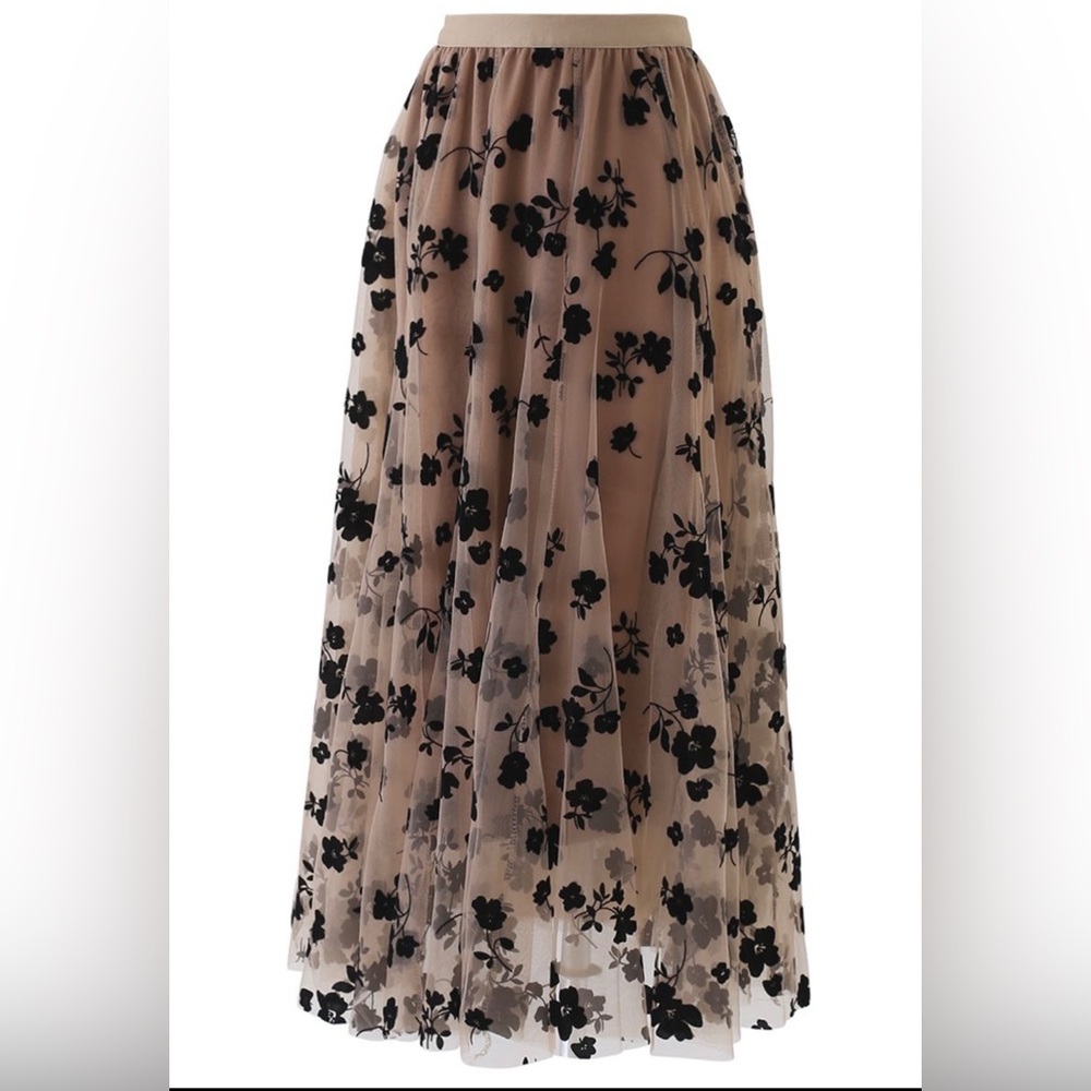 Chicwish 3D Posy Double-Layered Mesh Midi Skirt